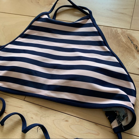 Aerie Women’s Swim Top 🌺 Size Small - Picture 2 of 12